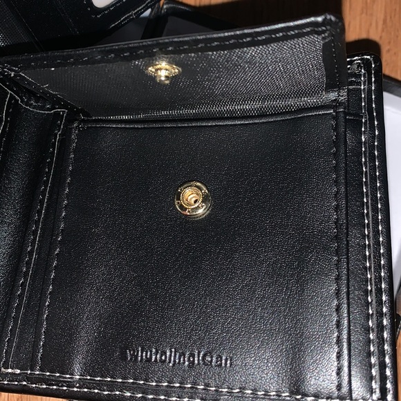 Black Stitched Men’s Wallet - Picture 3 of 4